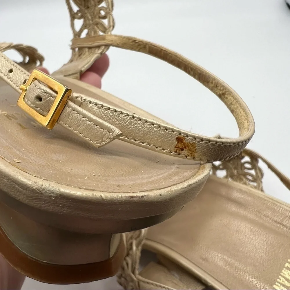 Stuart Weitzman Vintage Cream Square Toe Sandals - Picture 9 of 10